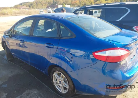 2018 Ford Fiesta Se z USA, uszkodzony, nr VIN 3FADP4BJ7JM143865